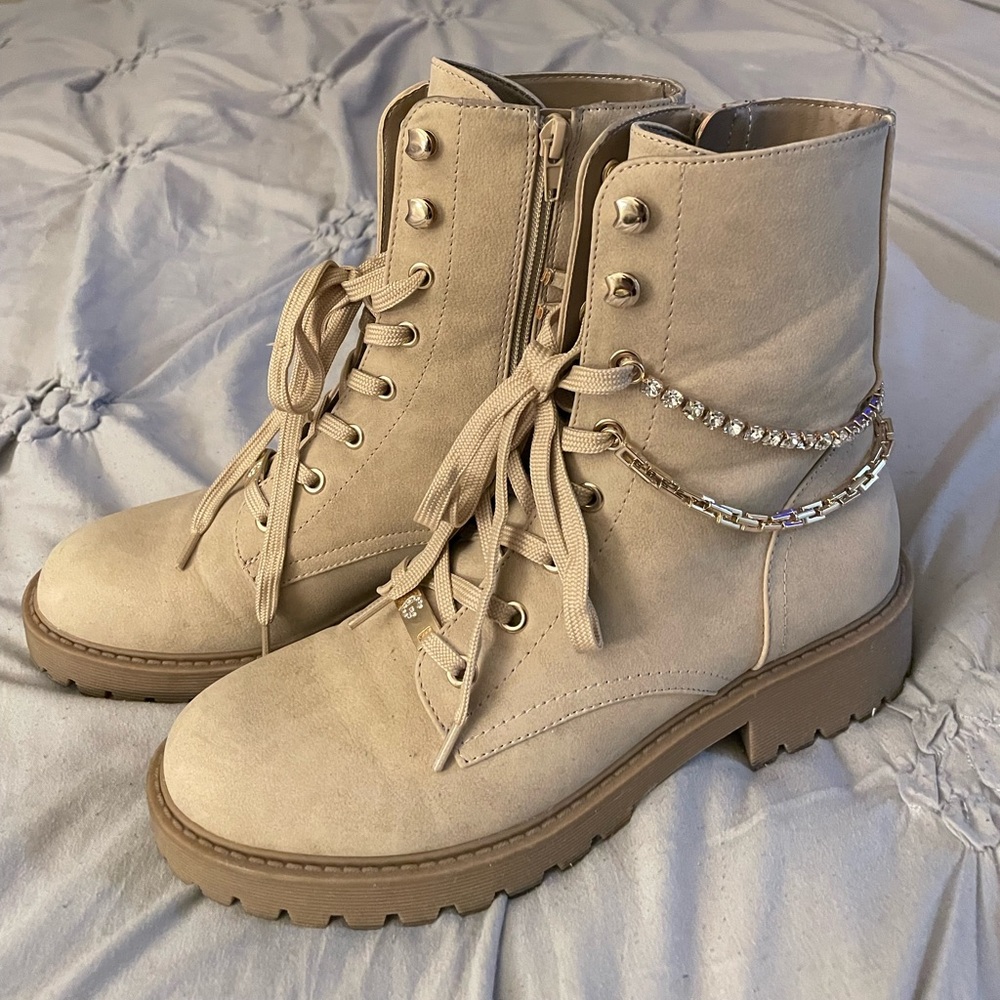 Women boots